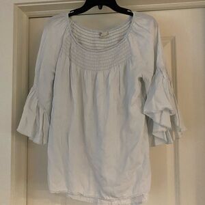 CATO SMOCKED FLUTTER SLEEVE TOP Size‎ Small
